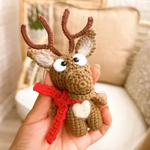 Amigurumi Geyik Anahtarlık – El Yapımı Şirin ve Şık Aksesuar